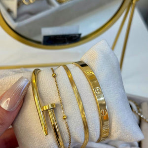 Minimal Stack Bracelets