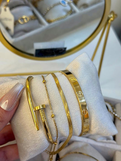 Minimal Stack Bracelets