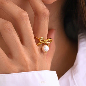 Pearl Bow Ring