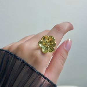 Goldy Flower Ring (Adjustable)