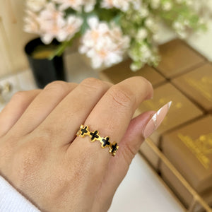 Delicate Stainless Steel Black Clover Ring (Adjustable)