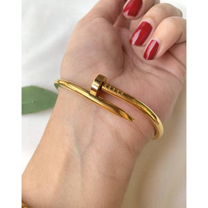 Nail bracelet