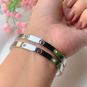 Silver stainless steel bracelet