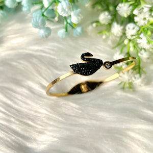 Black swan bracelet openable 10020